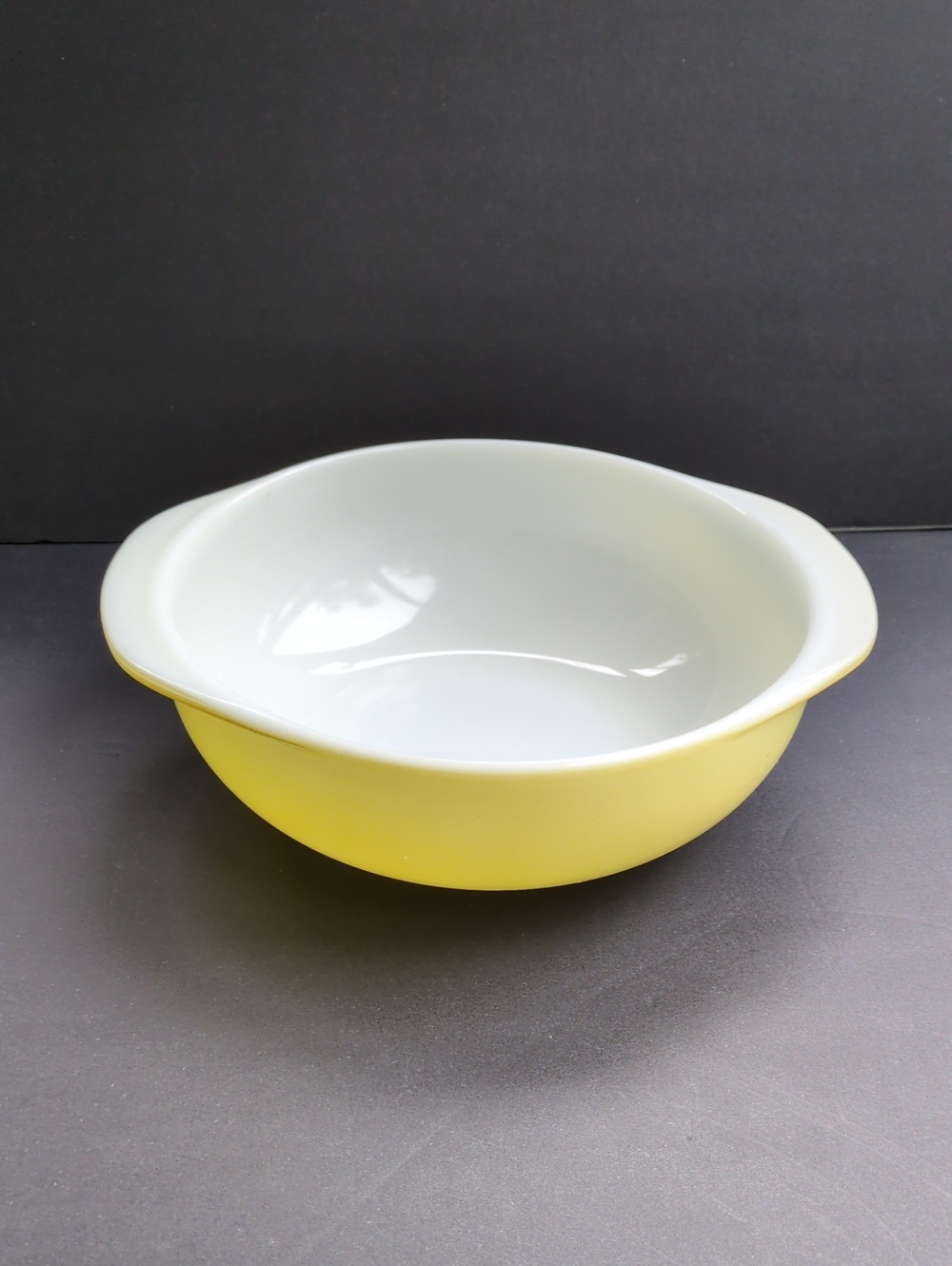 Vintage Pyrex 2 QT Casserole Dish Yellow White Ovenware Serving Mixing Bowl MCM